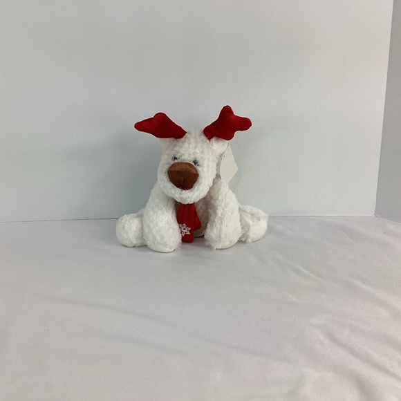 Plush Toy with Red and White Colors - Picture 5 of 11